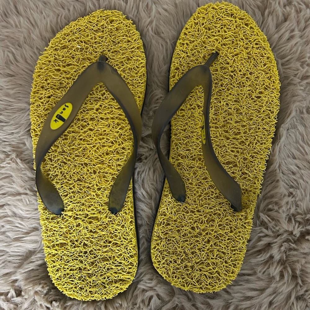 Sanuk Yellow Flip-Flops